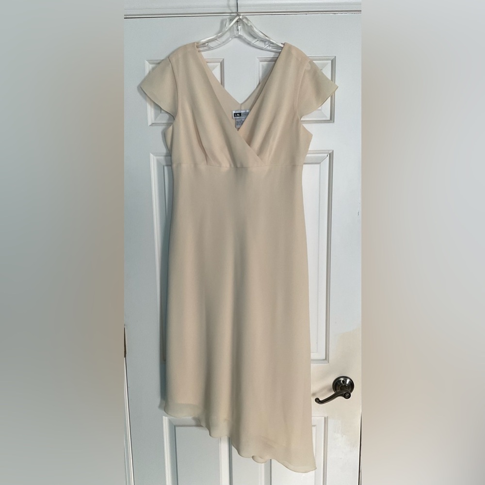I.N.Studio Cream V-neck Dress Size 12. Asymmetrical hem.